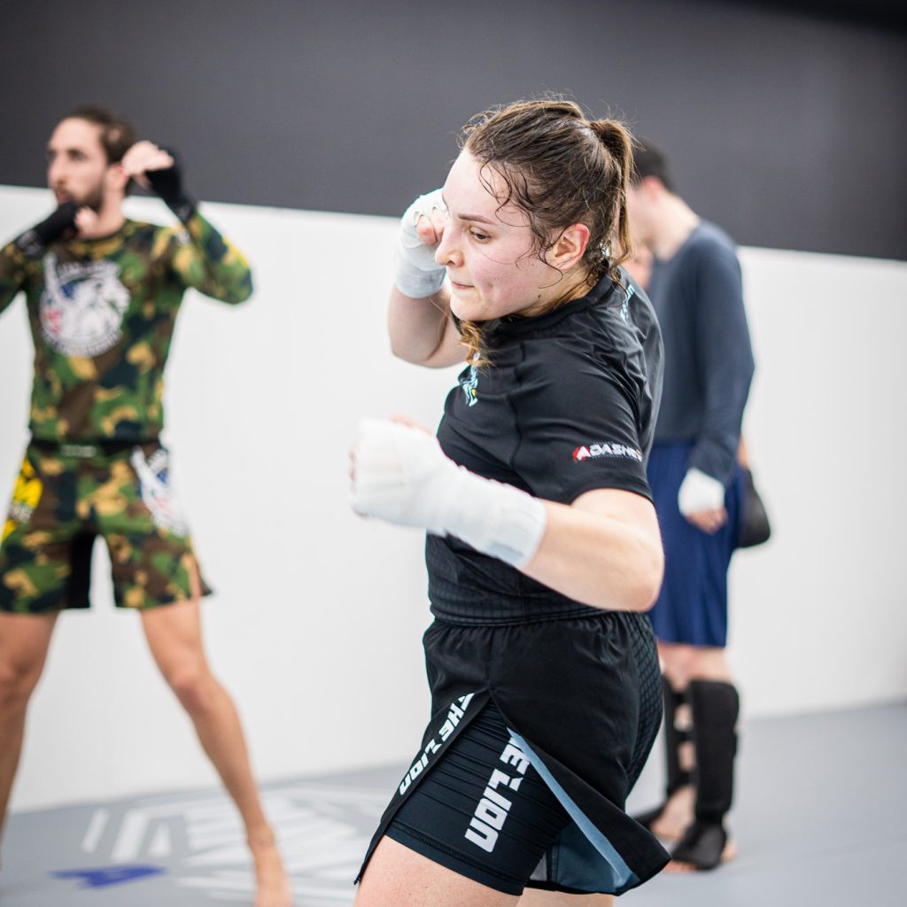 Women Kickboxing